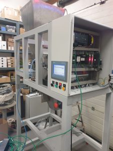Spring packing machine