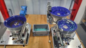 Feeder system for metal and plastic parts